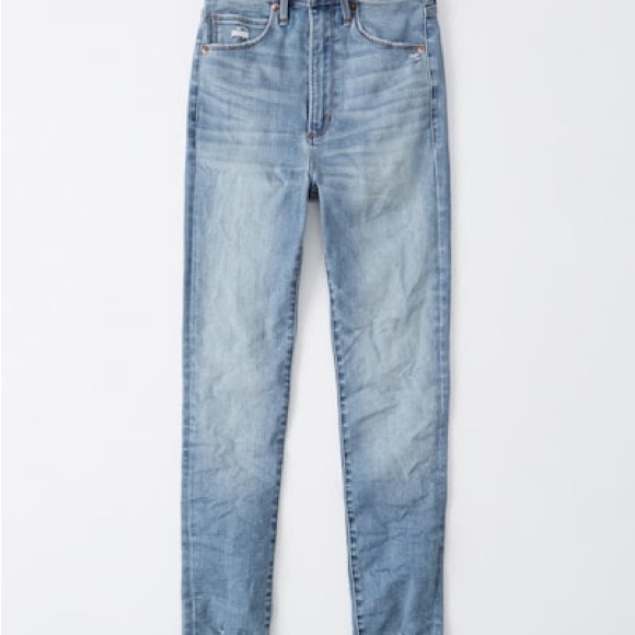 A&F Short Ultra High Rise Skinny Jeans - Picture 7 of 8